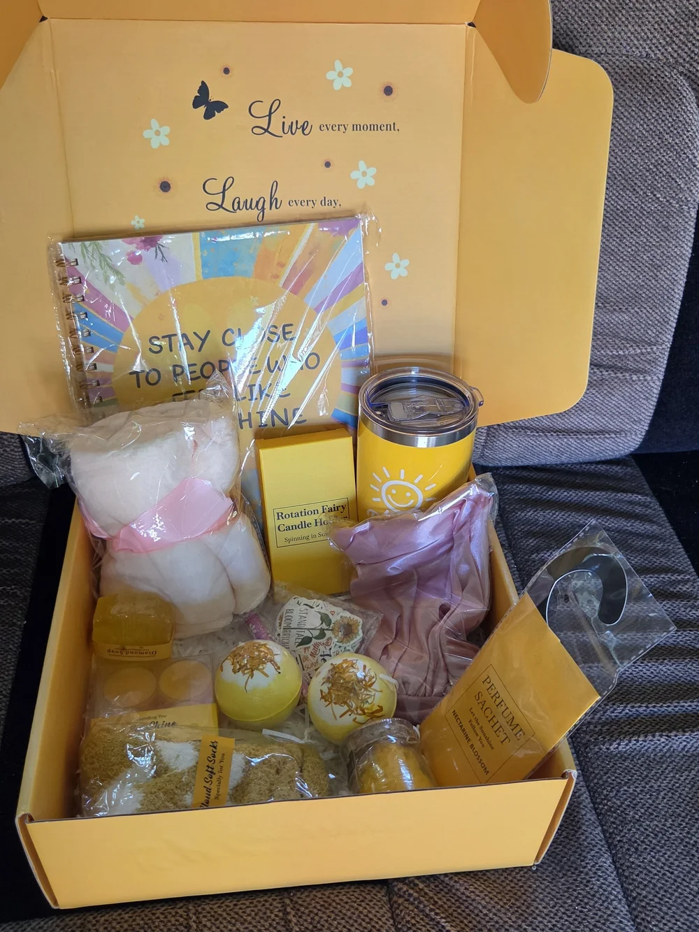 Yellow Sunshine Bath & Body Gift Set — Women